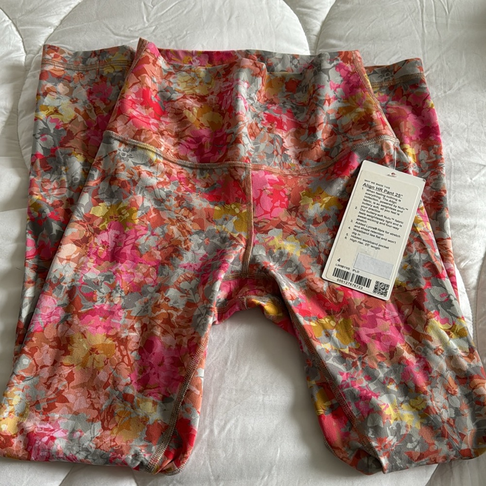NWT Lululemon Align 25” Limited Edition Floral Legging